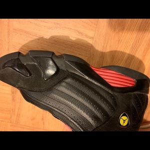 Black and red Jordans size 51/2